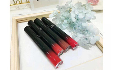 如何辨別阿瑪尼黑管的真假？